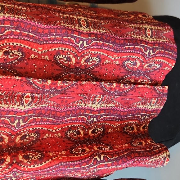 Sanctuary Red & Cream Patterned Button-Down Blouse - Picture 4 of 13